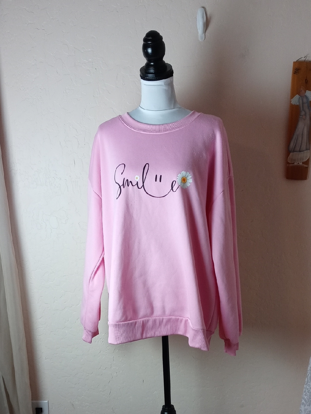 Luscious Cream Pink 'Smile' Crewneck Sweatshirt with Daisy Detail
